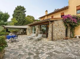Holiday Home Maestraccio by Interhome, hotel with parking in Buti