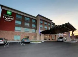 Holiday Inn Express & Suites - Detroit North - Roseville by IHG
