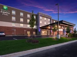 Holiday Inn Express & Suites Chicago - Hoffman Estates by IHG