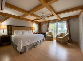 Timber House Resort, готель біля визначного місця Провінційний парк "Прескіль", у місті Брайтон