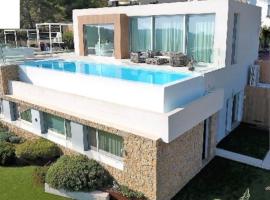 Villa Infinity Denia – hotel w mieście Denia