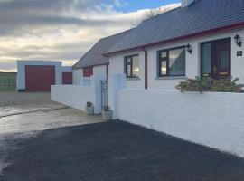 Littles Cottage, heart of the Mournes, hotel with parking in Annalong