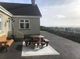 Carrick Lodge Mourne Mountains, holiday home in Newry