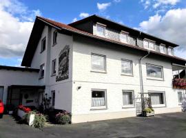 Haus Am Battenstein: Hilders şehrinde bir ucuz otel