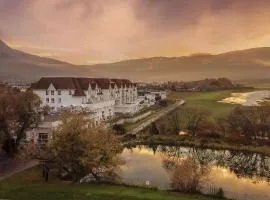 Prestige Harbourfront Resort, WorldHotels Luxury