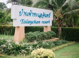 Baan Faa Talaychan Resort, strandhotell i Chao Lao Beach