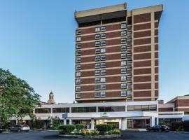 Holiday Inn & Suites Pittsfield-Berkshires, an IHG Hotel, hotell sihtkohas Pittsfield