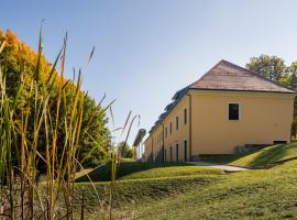 Dvorec Trebnik - SOBE: Slovenske Konjice şehrinde bir otel