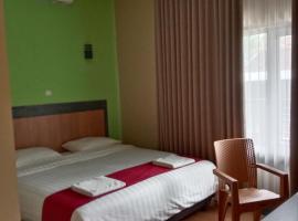 The New Orlinds Guest House: Wonosari şehrinde bir pansiyon