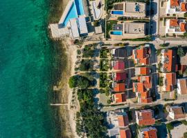 Apartments Malic, hotel u Petrčanima