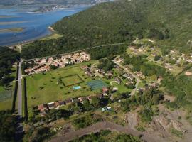 Brenton Park 6 Sleeper Cottage, holiday home in Knysna