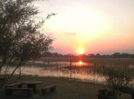 Hippo Island Okavango, hotel in Maun