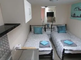 Independent two bed en-suite annex, close to city