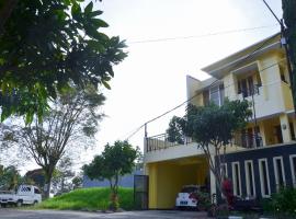 Rumah Kuning Bandung, hotell med parkeringsplass i Bandung