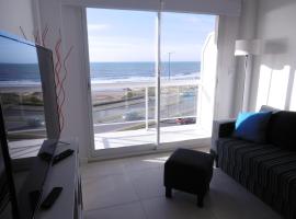 DEPTOS VIP en EDIFICIO FRENTE AL MAR-ZONA CONSTITUCION, hotel near Astor Piazzolla International Airport - MDQ, 