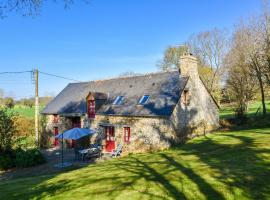 Charming child friendly holiday home, hôtel à La Boussac