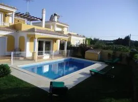 Casa São Bartolomeu - 5 Quartos com Piscina