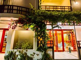 Athens View Hotel: Guraidhoo şehrinde bir otel