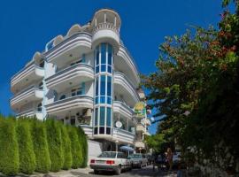 Family Hotel Paros 2, hotel sa Pomorie
