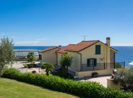 Apartment Primavera - PGI131 by Interhome