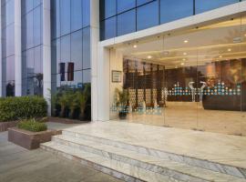 Howard Johnson By Wyndham, Hebbal, Bengaluru, hotel poblíž Kempegowda International Airport - BLR, Bengalúr