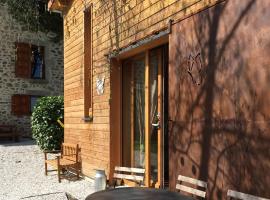 Ecogîte Les Papillons des Sucs, Hotel in Saint-Maurice-de-Lignon