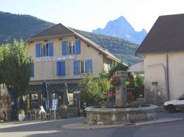 Viesnīca Hotel L'envie des mets pilsētā Lus-la-Croix-Haute