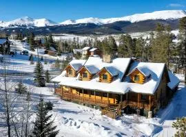 Bear Creek Mining Lodge: Mountain Style, Hot Tub