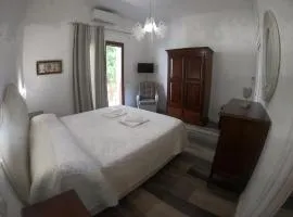 Villa Sari affitta camere
