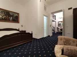 Weiss Little Palace, serviced apartment in Braşov