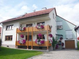 Haus "Andrea", hotel in Hilders