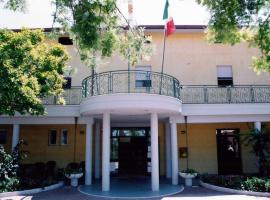 Hotel Mercede 2, hotel en San Felice Circeo