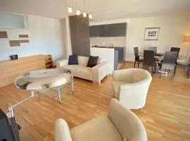 Spacious and bright 2 bedroom apartment with terrace