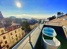 Penthouse between lake, Ouchy and city center, Hotel in Lausanne