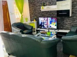LOONY Guesthouses - Green House, cheap hotel in Cotonou