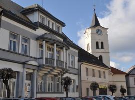 Apartmány vila Týniště, hotel v Týništi nad Orlicí