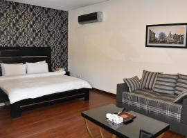Safari Club 1, hotel in Rawalpindi