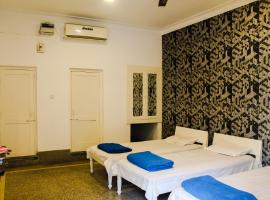 Hotel Anand Palace, hotel v destinácii Gwalior v blízkosti letiska Gwalior Airport - GWL