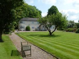 The Coach House, hotel cerca de Shugborough Hall, Milford