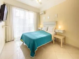 Hotel Shakey