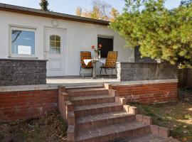 Cozy Bungalow in Werder with Garden, βίλα σε Petzow