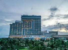 Hoiana Hotel & Suites