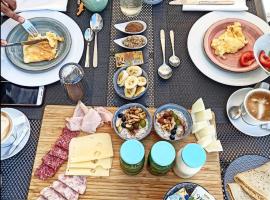 White Stone Villa, hotel in Promajna