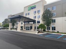 Holiday Inn Express Wixom, an IHG Hotel, hotel v mestu Wixom