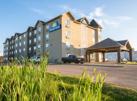 Days Inn by Wyndham Bonnyville، فندق في Bonnyville