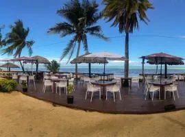 Smugglers Cove Beach Resort & Hotel