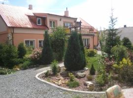 Penzion Hugo – tani hotel w mieście Moninec