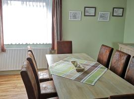 Ferienhaus Neuville in Medendorf , ruhige Lage,, hotel in Büllingen