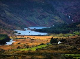 Ceim house, Restful rural home Gap of dunloe, Killarney, hotel near Carrantuohill Mountain, Derrylea