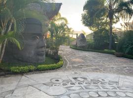 Tlatuhani, Hotel in Jocotepec
